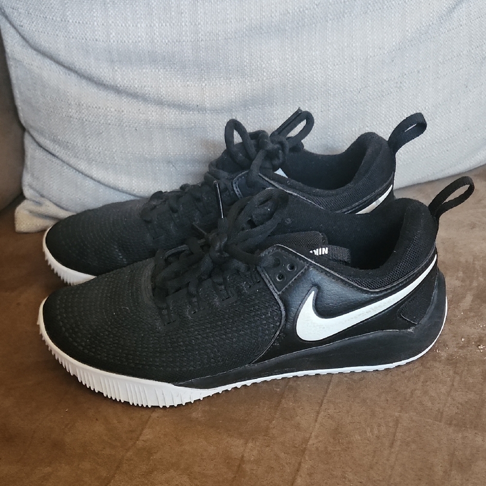 Nike Black and White Athletic Shoes with Mesh Upper